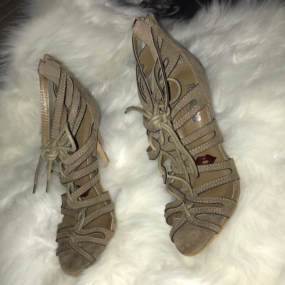 Gray heels